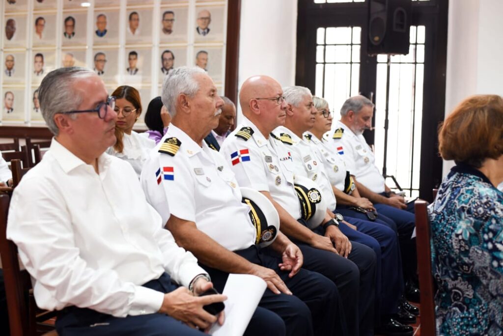 Ponen en circulación emisiones postales en homenaje a científicos dominicanos - Noticias de hoy en República Dominicana | De Último Minuto