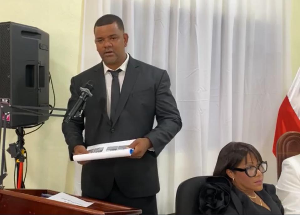 Alcalde Frangel García rinde cuentas de su primer año de gestión en Bayaguana