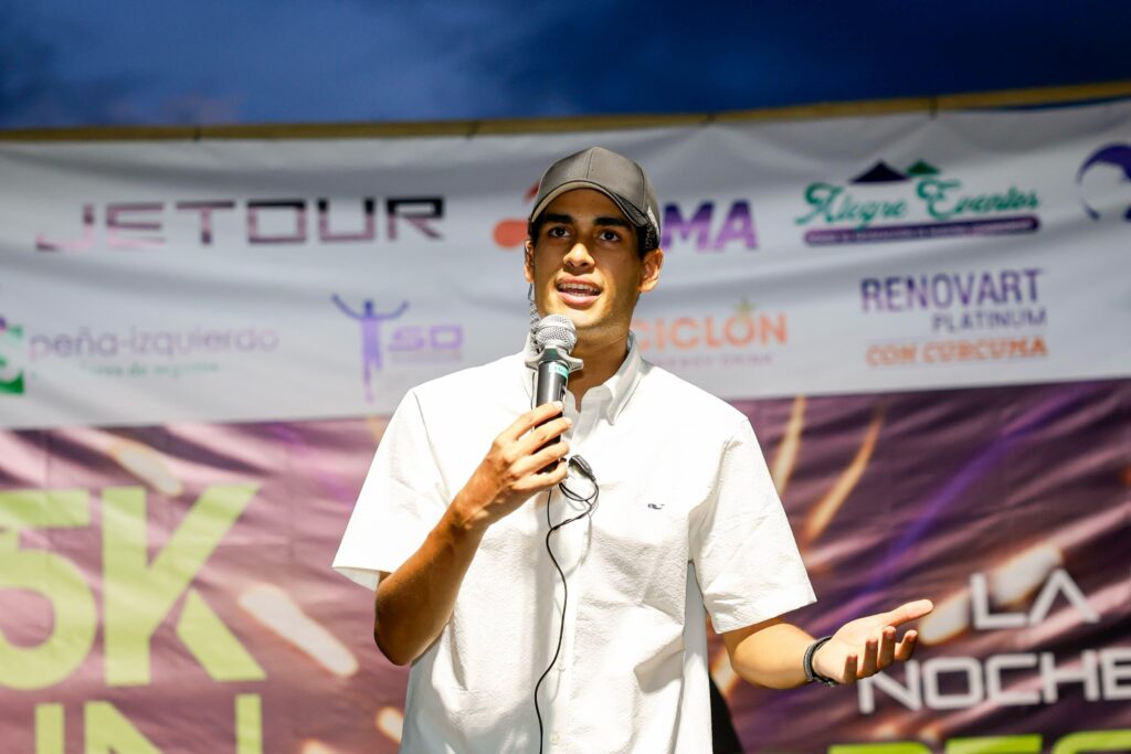 Éxito total en la 5K Night Run 2025 dirigida por Andrés Reyes - Noticias de hoy en República Dominicana | De Último Minuto
