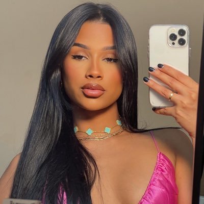 Karla Álvarez, 