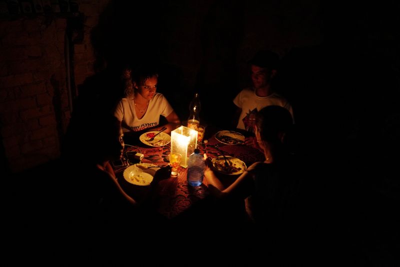 Hogar sin energía eléctrica.