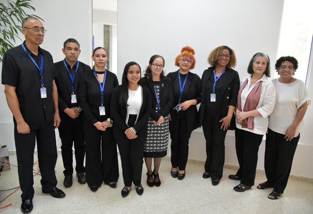 Estudiante de la PUCMM realiza investigación en Centro de Intervención Conductual para Hombres del MP en Santiago