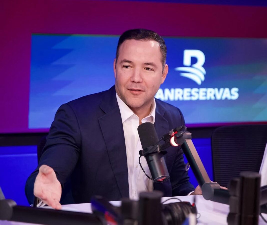 Johnny Pujols asegura no hubo lucha de egos durante encuentro del presidente con exmandatarios