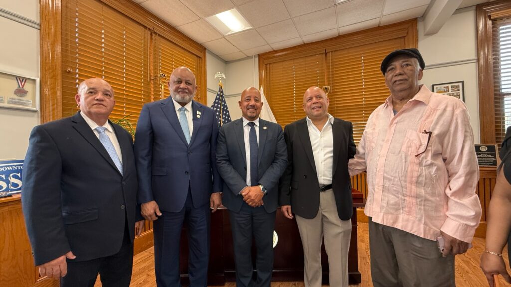 Roberto Fulcar lidera exitosa jornada política en la zona triestatal de EE.UU. - Noticias de hoy en República Dominicana | De Último Minuto