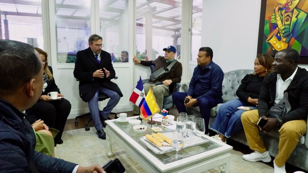 Procap visita la Embajada de RD en Colombia; destaca eficiente labor diplomática - Noticias de hoy en República Dominicana | De Último Minuto