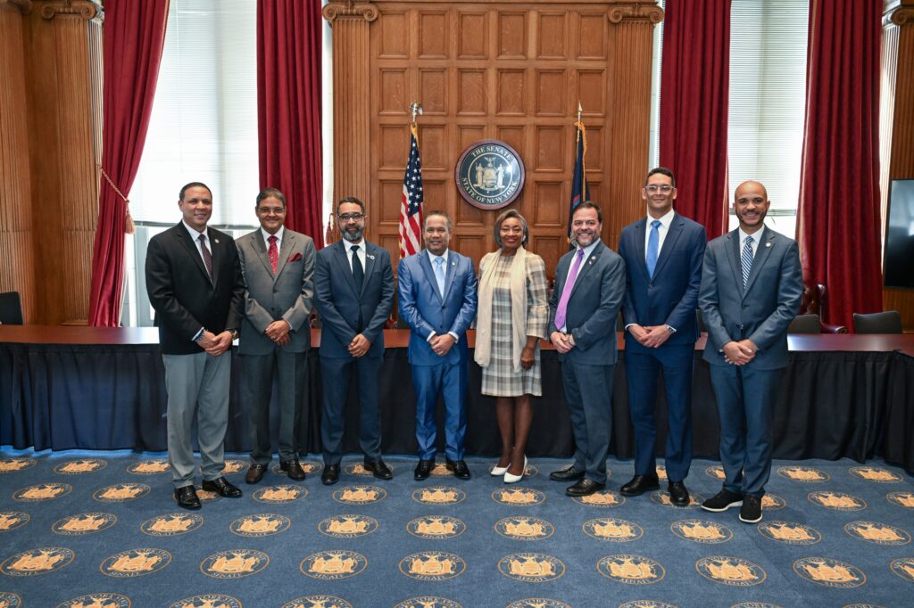 Director del 911 recibe reconocimiento en EE. UU. por liderazgo en emergencias - Noticias de hoy en República Dominicana | De Último Minuto