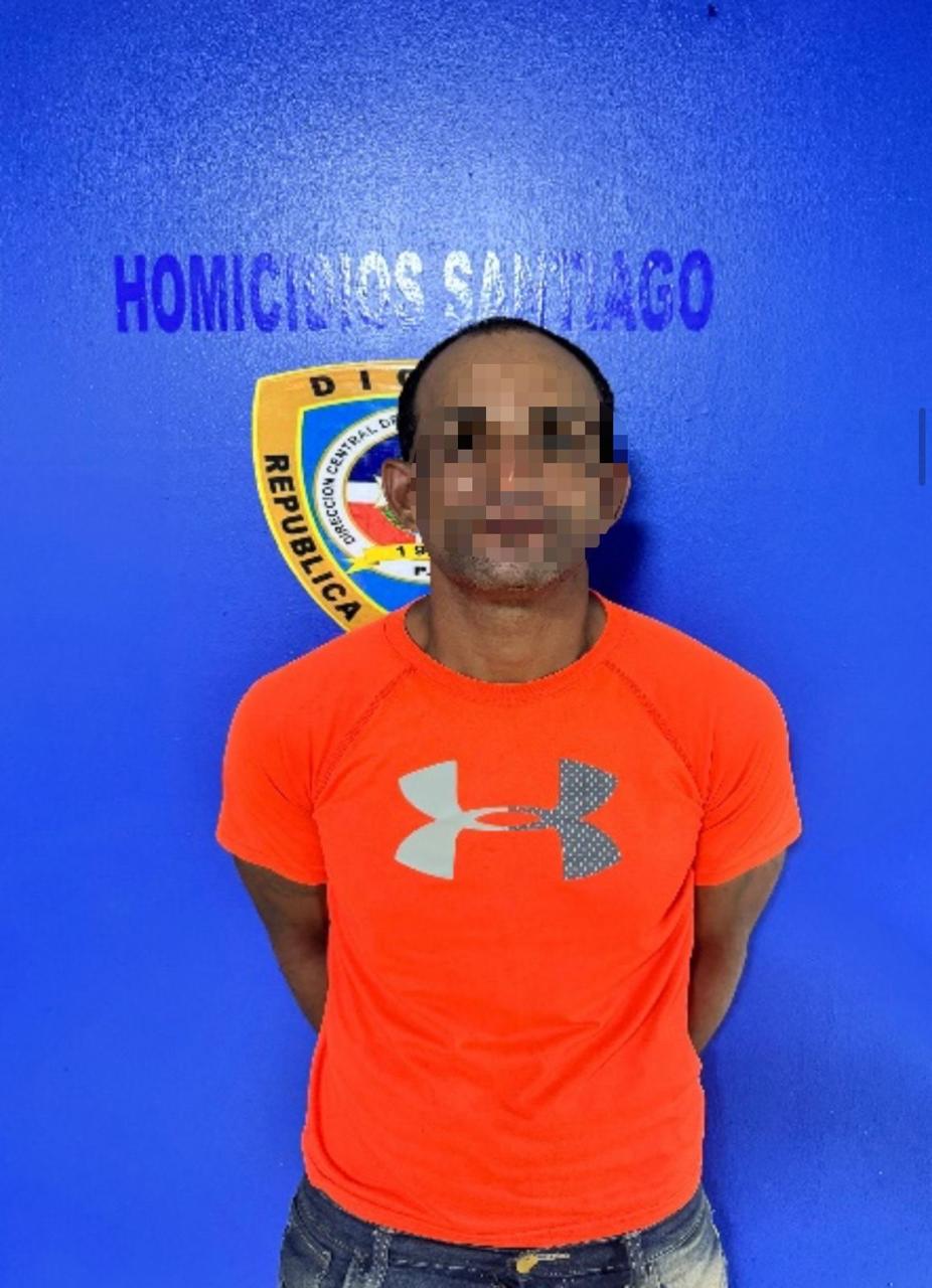 Se entrega “El Zurdo”, acusado de herir de bala a un hombre en Santiago