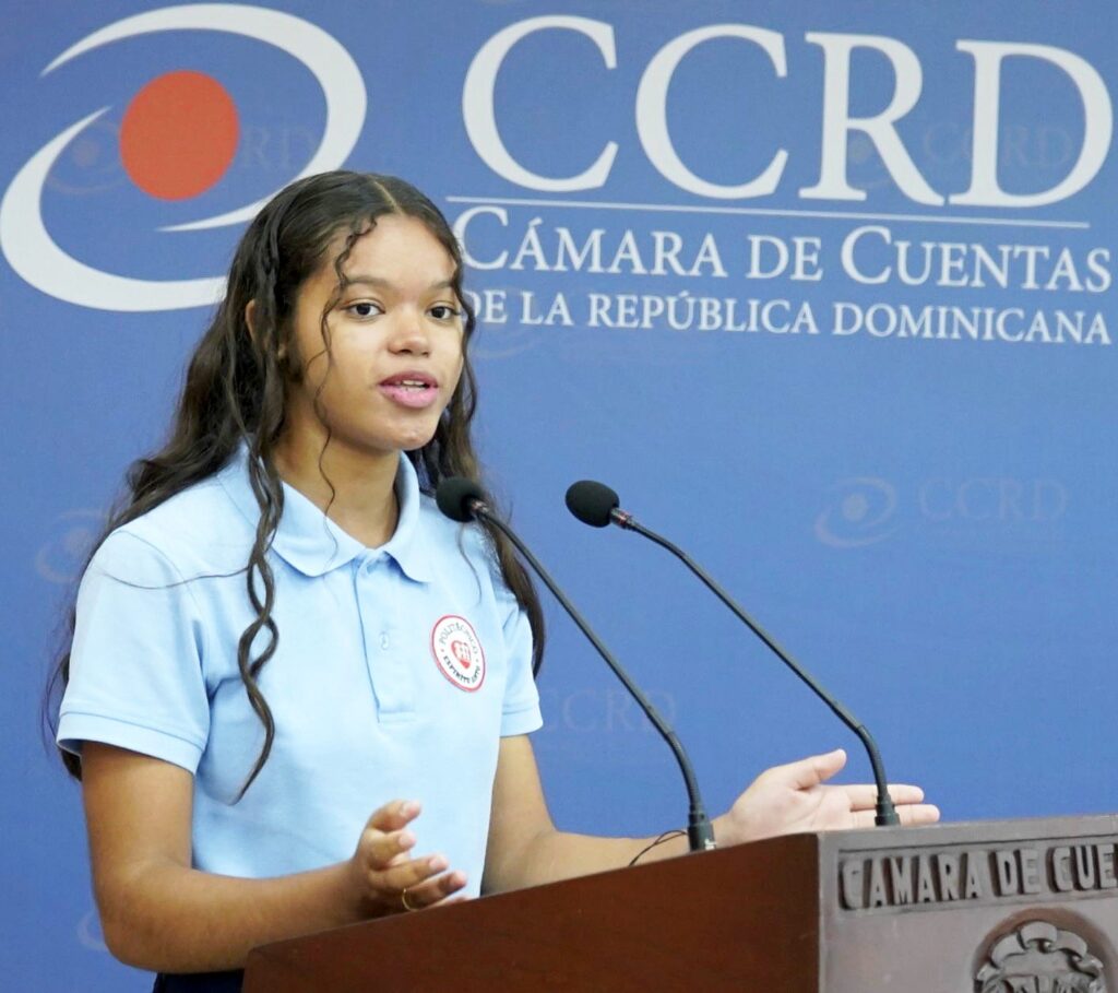 Cámara de Cuentas gradúa a 617 estudiantes dentro del programa “Yo Rindo Cuentas” - Noticias de hoy en República Dominicana | De Último Minuto