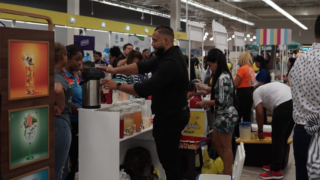 Sirena celebra su 60 aniversario con promociones, actividades y compromiso comunitario - Noticias de hoy en República Dominicana | De Último Minuto
