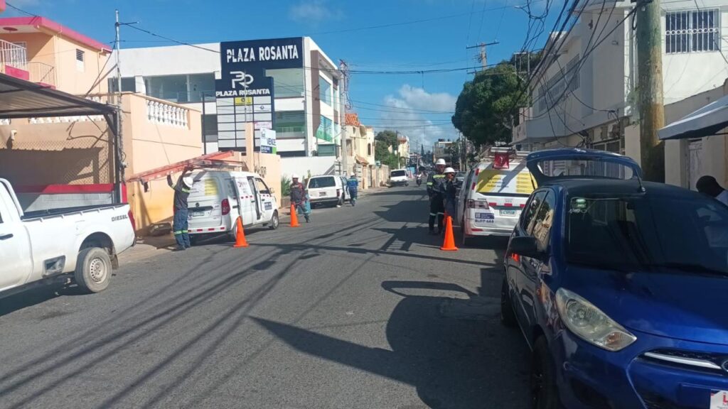 Edeeste desmantela conexiones ilegales en Higüey, El Seibo y San Pedro de Macorís - Noticias de hoy en República Dominicana | De Último Minuto