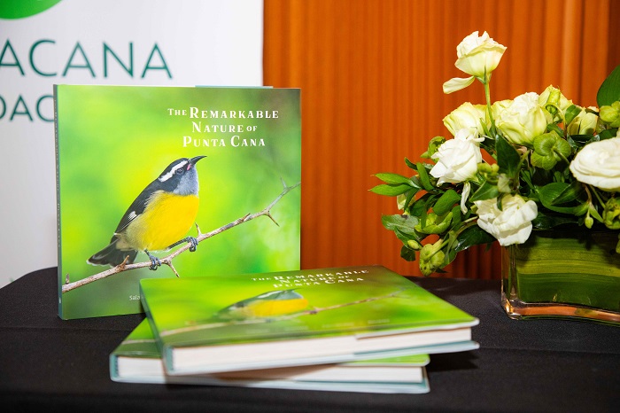 Fundación Puntacana presenta libro que refleja su compromiso con la protección del medioambiente