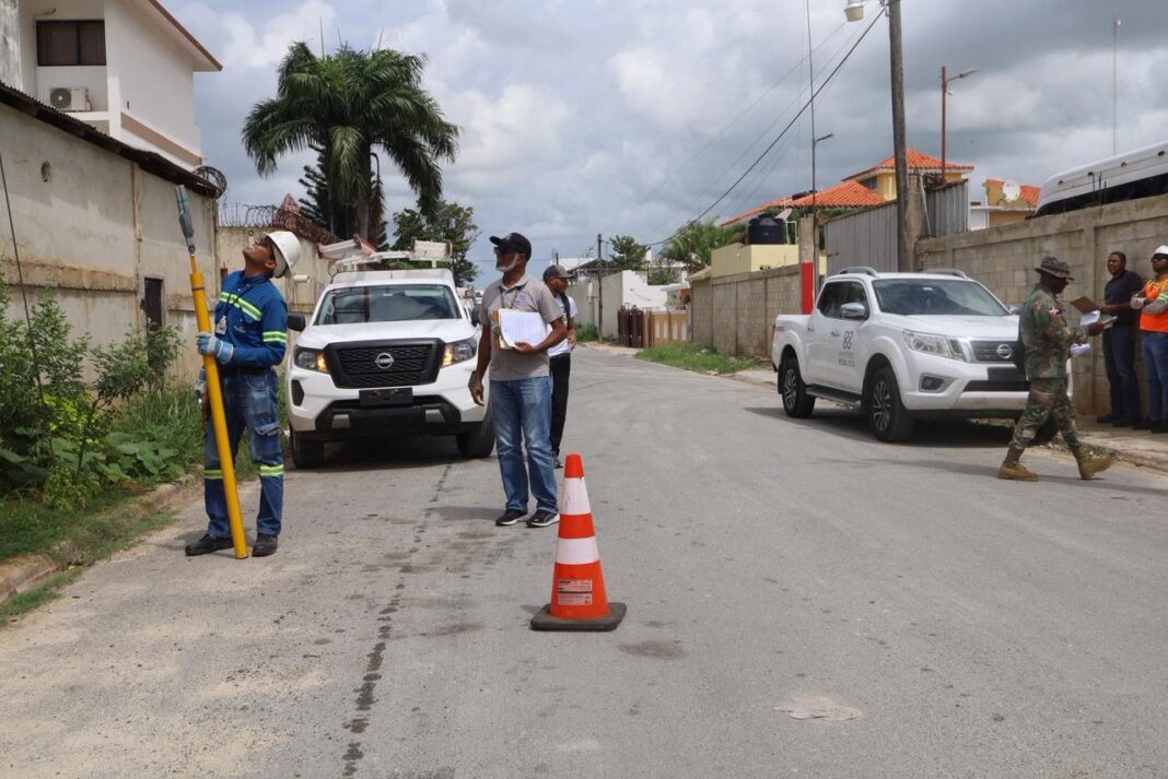 Desmantelan fraude eléctrico en comercios de La Romana