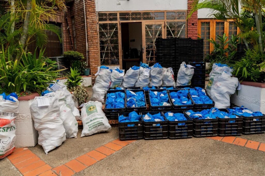 PGASE entrega a Edesur 1,497 medidores incautados en operativos de combate a fraude eléctrico - Noticias de hoy en República Dominicana | De Último Minuto