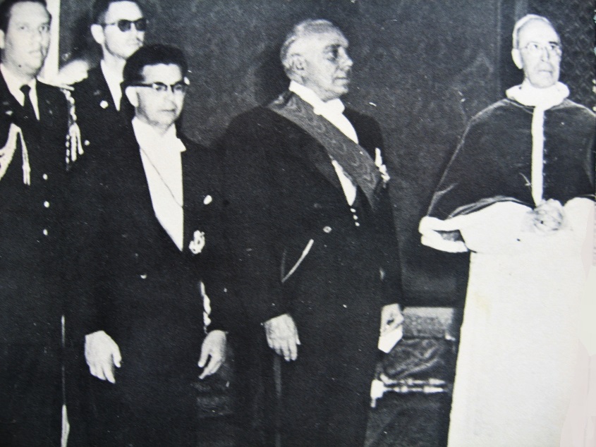 Joaquín Balaguer y Rafael Leónidas Trujillo con el papa Pío XII en 1955