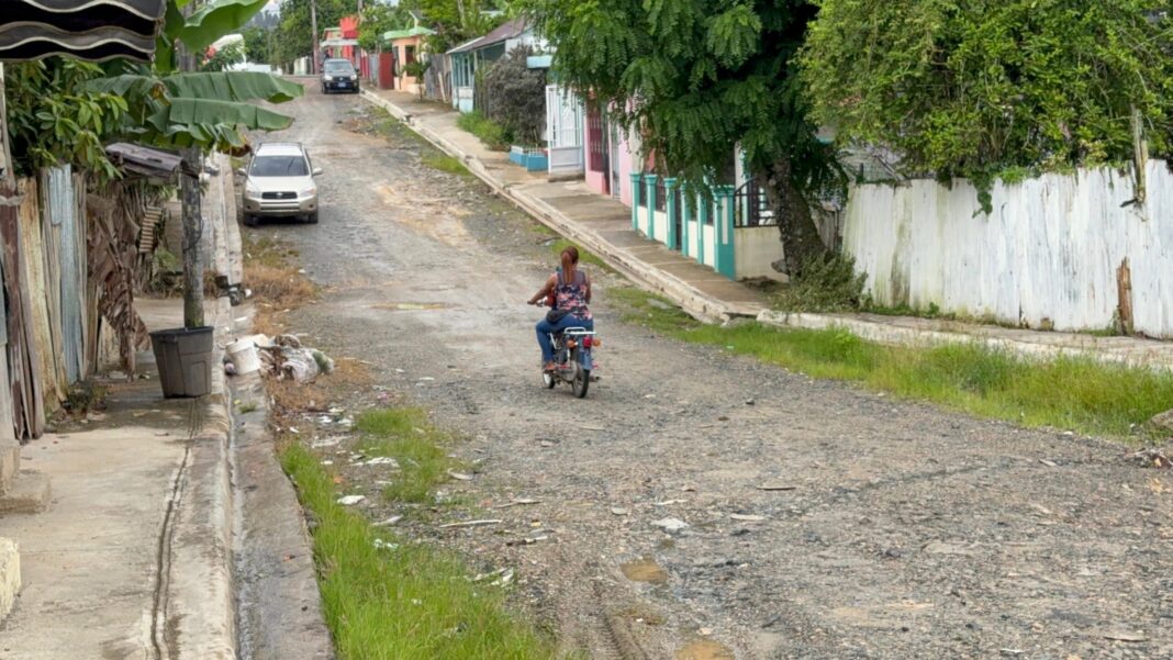 Sabana Grande de Boyá exige obras urgentes en multitudinaria asamblea comunitaria