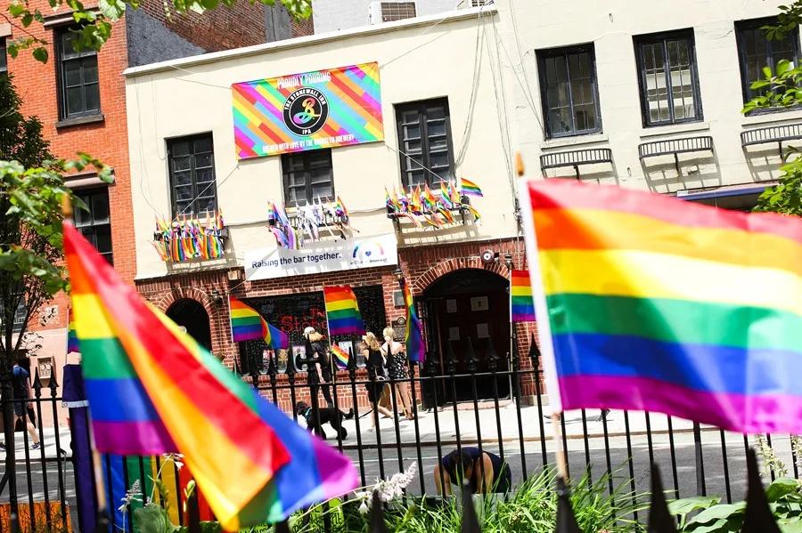 Tiroteo empaña cierre de la marcha del orgullo LGBTQI en Nueva York