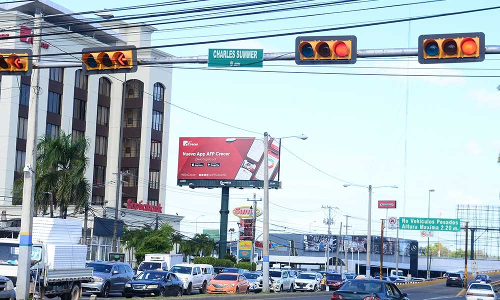 ¿Avenida Charles Summer o Charles Sumner? - Noticias de hoy en República Dominicana | De Último Minuto