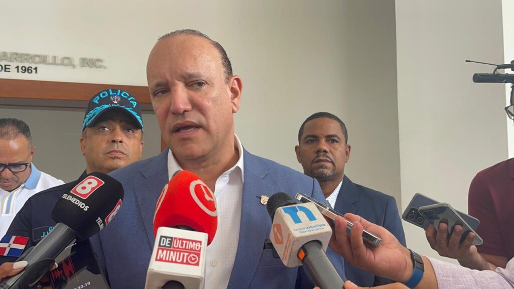 Alcalde de Santiago anuncia creación de Dirección Técnica para supervisar edificaciones