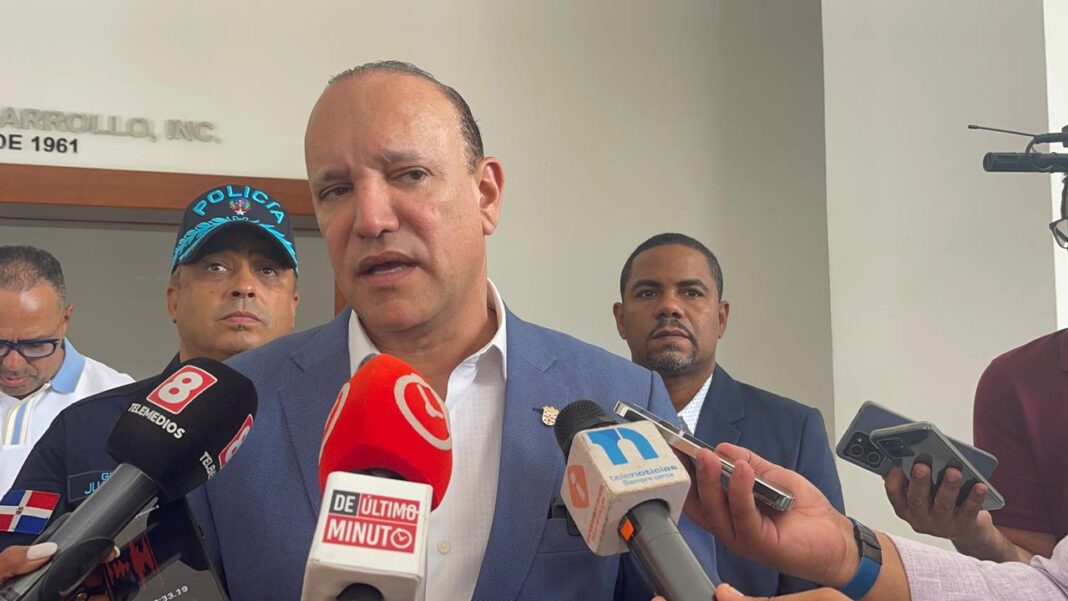 Alcalde de Santiago anuncia creación de Dirección Técnica para supervisar edificaciones