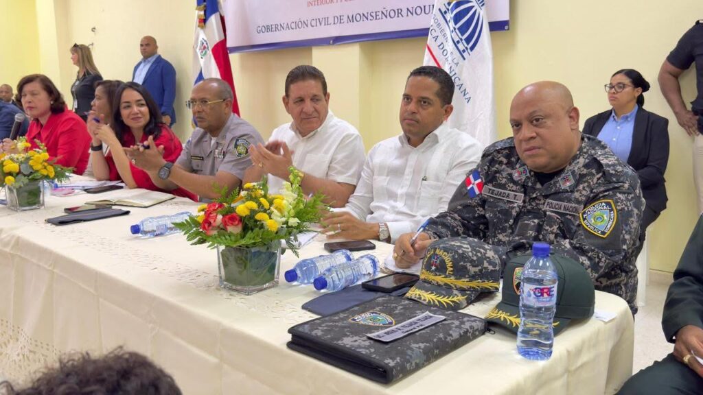 Ministra Faride Raful encabeza Mesa de Seguridad en Monseñor Nouel - Noticias de hoy en República Dominicana | De Último Minuto