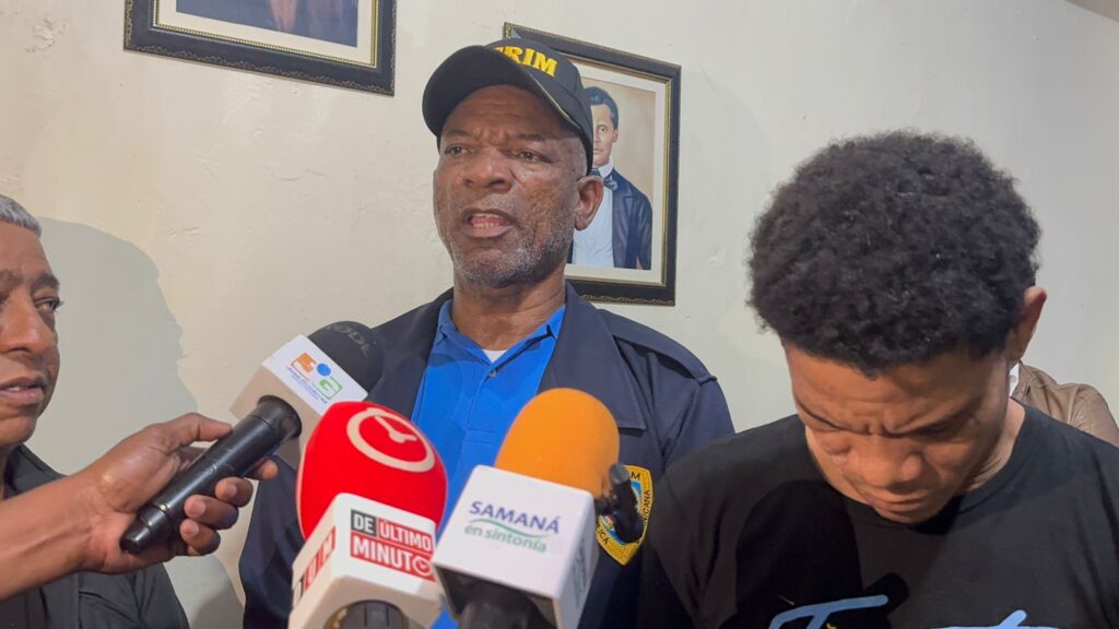 Acusado de homicidio se entrega tras escapar de dotación policial en Samaná - Noticias de hoy en República Dominicana | De Último Minuto