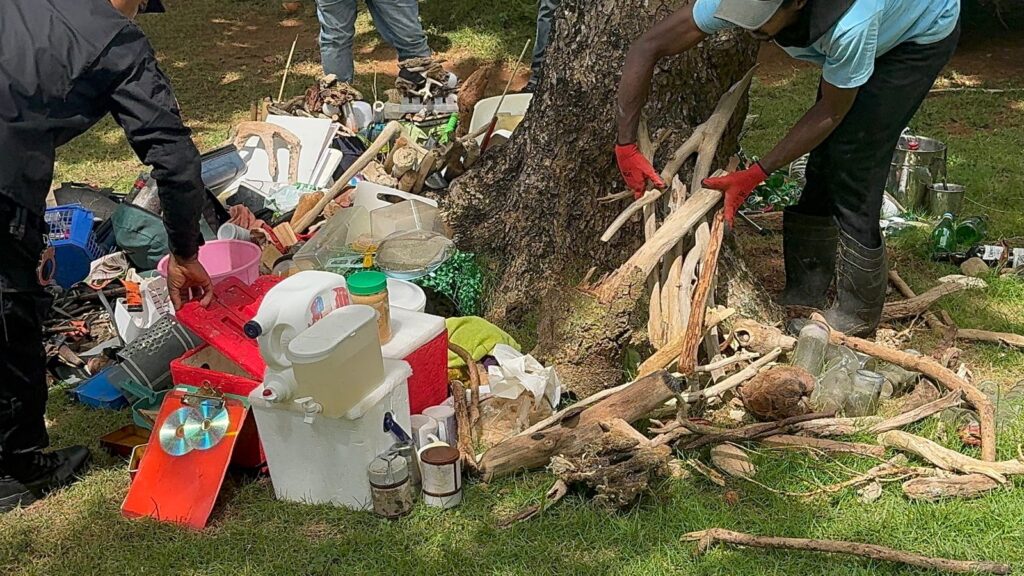 Alcaldía de Samaná recupera espacio de playa ocupado por ciudadano con problemas de salud mental - Noticias de hoy en República Dominicana | De Último Minuto