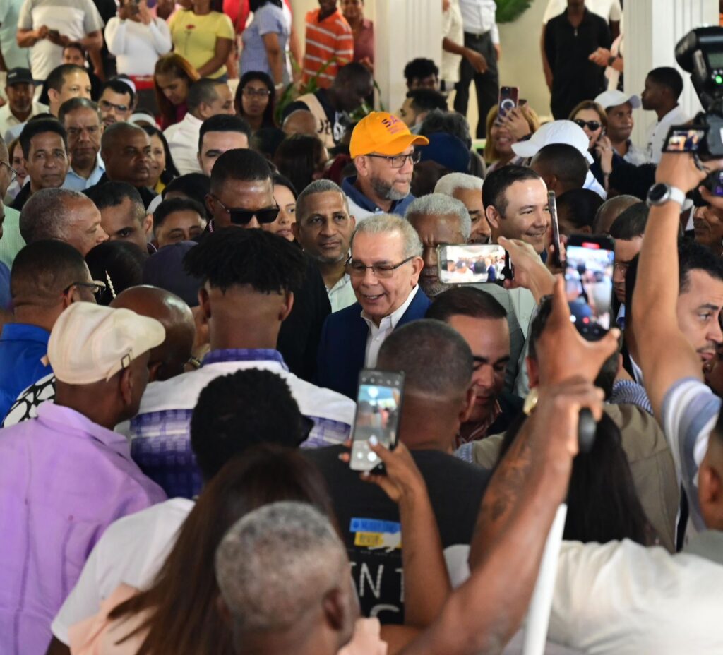 Danilo Medina encabeza Asamblea Provincial del PLD en San Cristóbal - Noticias de hoy en República Dominicana | De Último Minuto