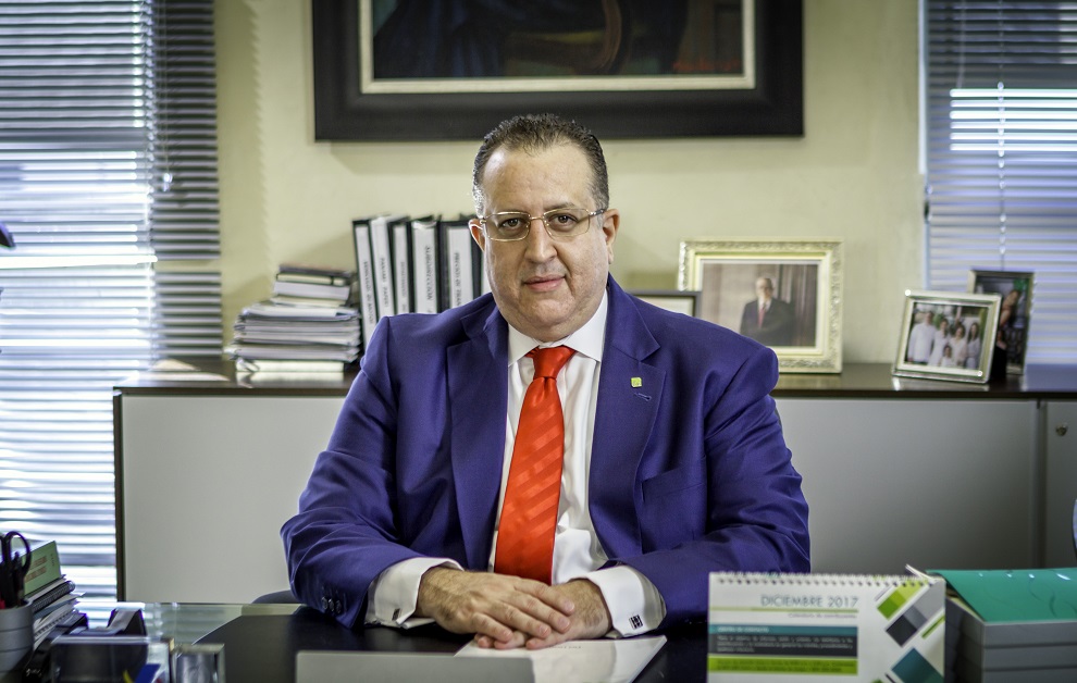 Rodolfo Santos sobre Magín Díaz: ¿Qué hace un peledeísta en la posición económica más importante del gobierno? - Noticias de hoy en República Dominicana | De Último Minuto