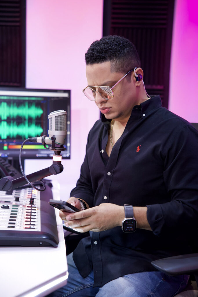 "Jhoel Lopez es mejor en animación de tv, pero Robert Sánchez es mejor en tarima", afirma Hansel García - Noticias de hoy en República Dominicana | De Último Minuto