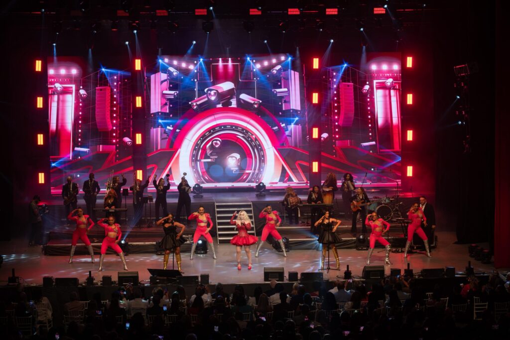 Miriam Cruz deslumbrante en el Gran Teatro del Cibao con “La Historia de una Diva” - Noticias de hoy en República Dominicana | De Último Minuto