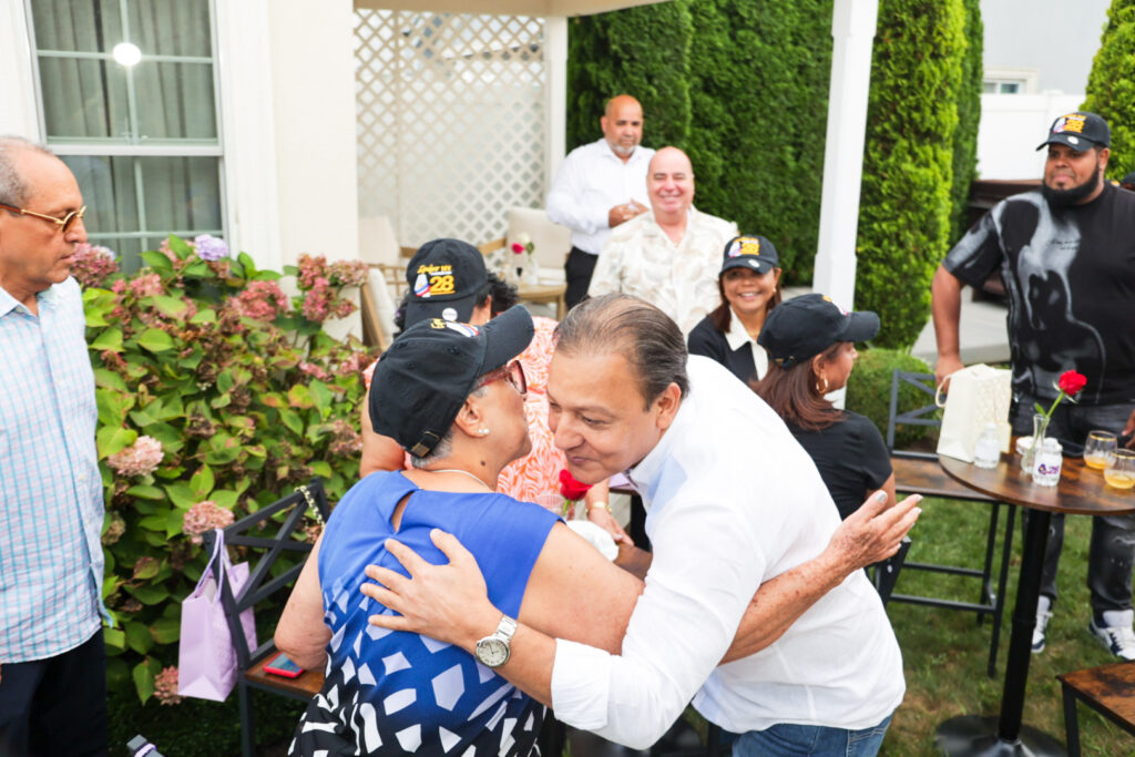 Abel Martínez se reúne con líderes dominicanos en Nueva York - Noticias de hoy en República Dominicana | De Último Minuto