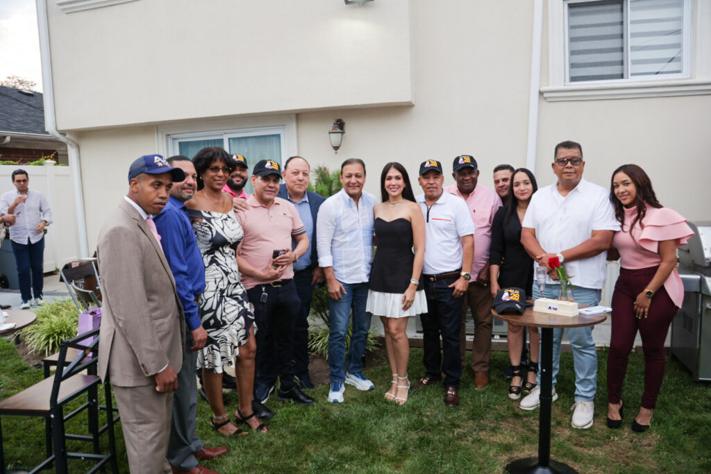 Abel Martínez se reúne con líderes dominicanos en Nueva York - Noticias de hoy en República Dominicana | De Último Minuto