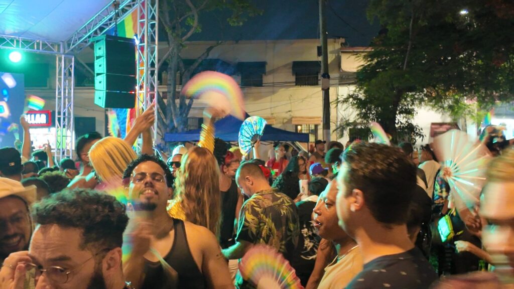 Entre alegría y reclamos, la comunidad LGBTIQ+ exige apoyo real del gobierno - Noticias de hoy en República Dominicana | De Último Minuto