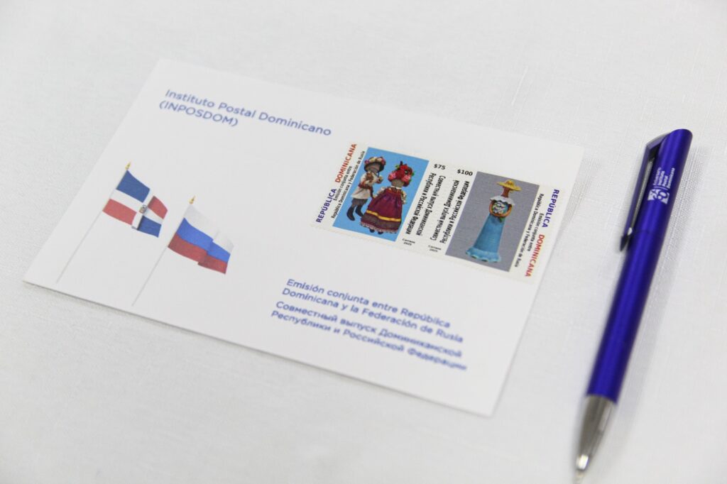 INPOSDOM y Embajada de Rusia emiten sello postal por 80 años de relaciones diplomáticas - Noticias de hoy en República Dominicana | De Último Minuto
