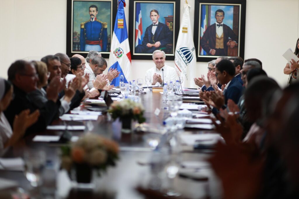 Educación Moral, Cívica y Ética Ciudadana será parte del currículo escolar 2025-2026 - Noticias de hoy en República Dominicana | De Último Minuto