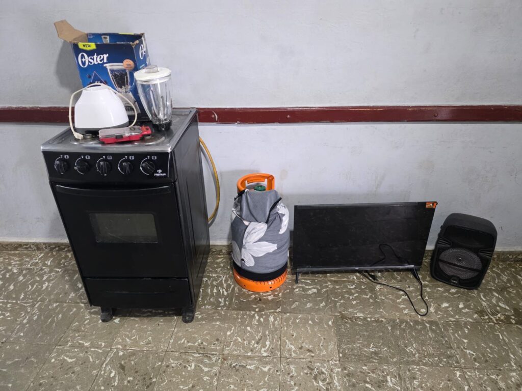 Policía recupera electrodomésticos robados en Monte Plata - Noticias de hoy en República Dominicana | De Último Minuto