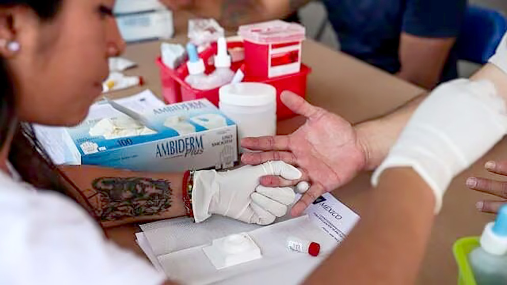 Niños con VIH luchan por un futuro lleno de esperanza en República Dominicana