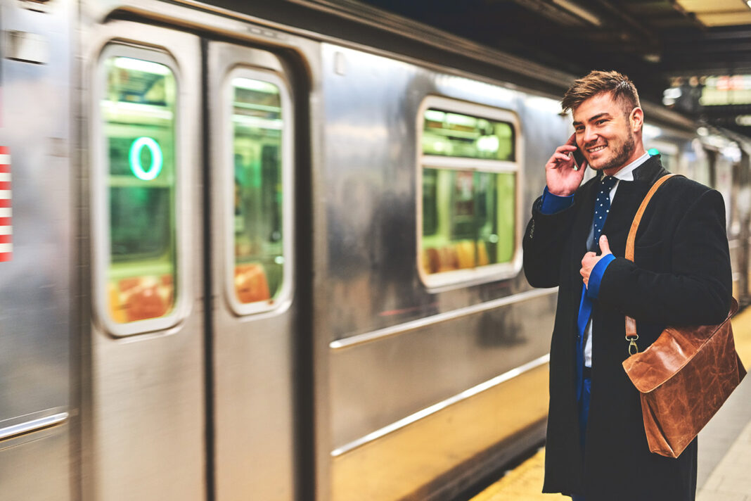 Viajar por Nueva York será más barato este verano: trenes LIRR y Metro-North ofrecen pasajes de $1 los sábados para acompañantes