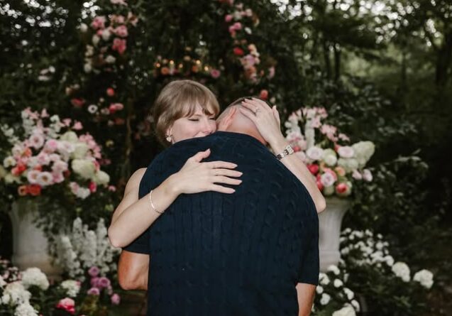 Taylor Swift anuncia su compromiso con Travis Kelce tras dos años de noviazgo - Noticias de hoy en República Dominicana | De Último Minuto