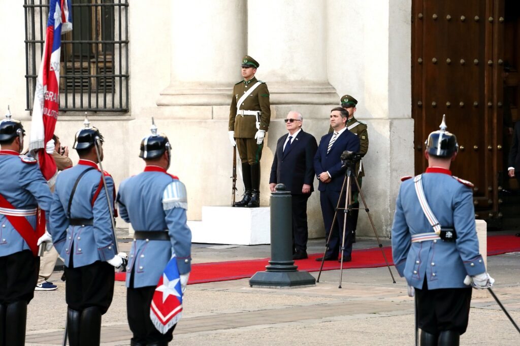 Embajador dominicano presenta Cartas Credenciales ante presidente de Chile - Noticias de hoy en República Dominicana | De Último Minuto