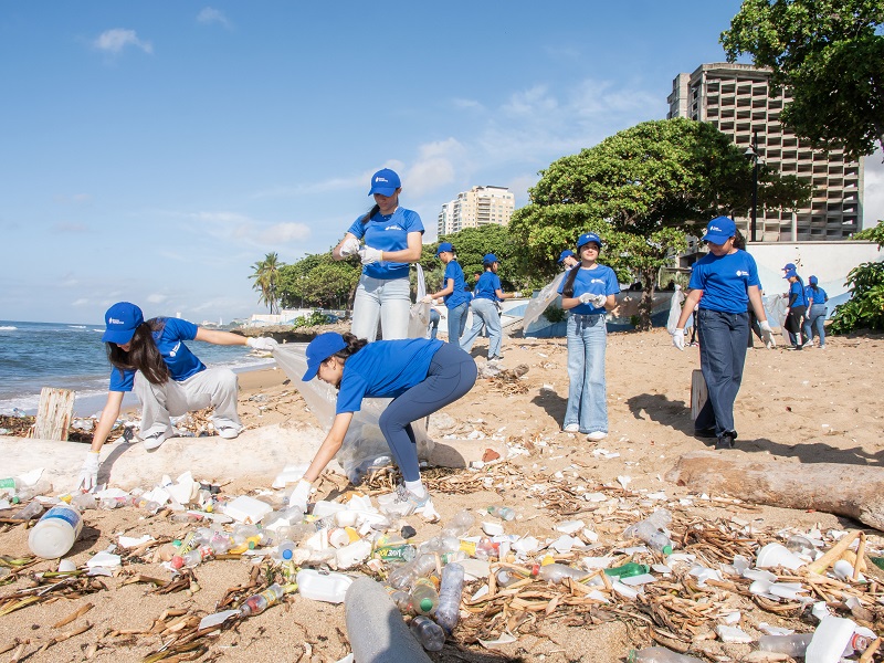 Banco Santa Cruz impulsa la sostenibilidad juvenil con su programa Verano Teen Santa Cruz  - Noticias de hoy en República Dominicana | De Último Minuto