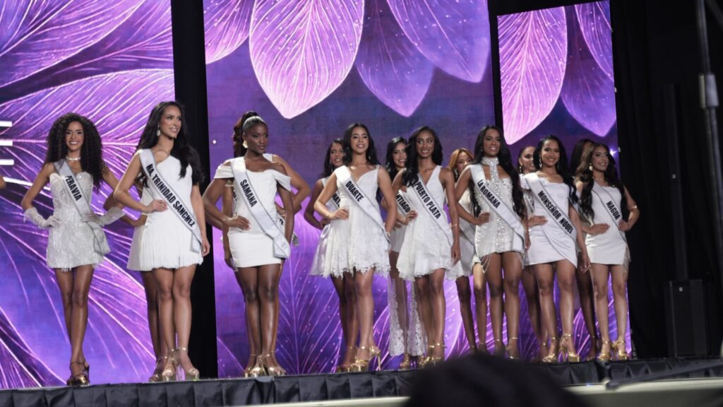 Candidatas deslumbran con su belleza en competencia preliminar del Miss RD Universo - Noticias de hoy en República Dominicana | De Último Minuto