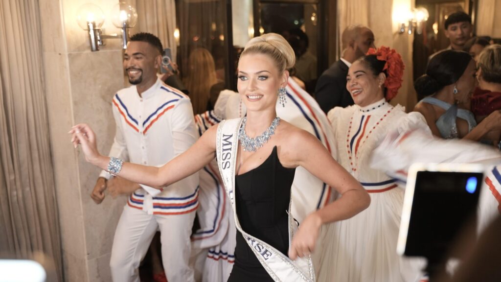 Miss Universo 2024 Victoria Kjaer llega al Miss RD Universo 2025 - Noticias de hoy en República Dominicana | De Último Minuto