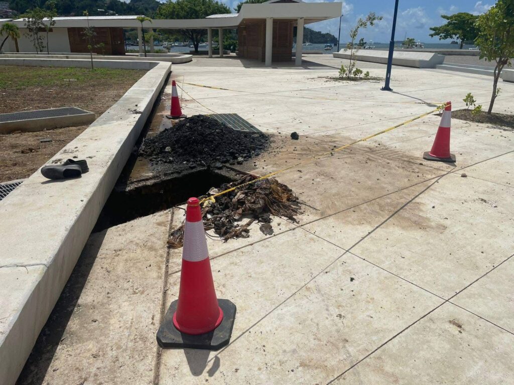 Samaná fortalece gestión ambiental con limpieza preventiva en canales del Malecón - Noticias de hoy en República Dominicana | De Último Minuto