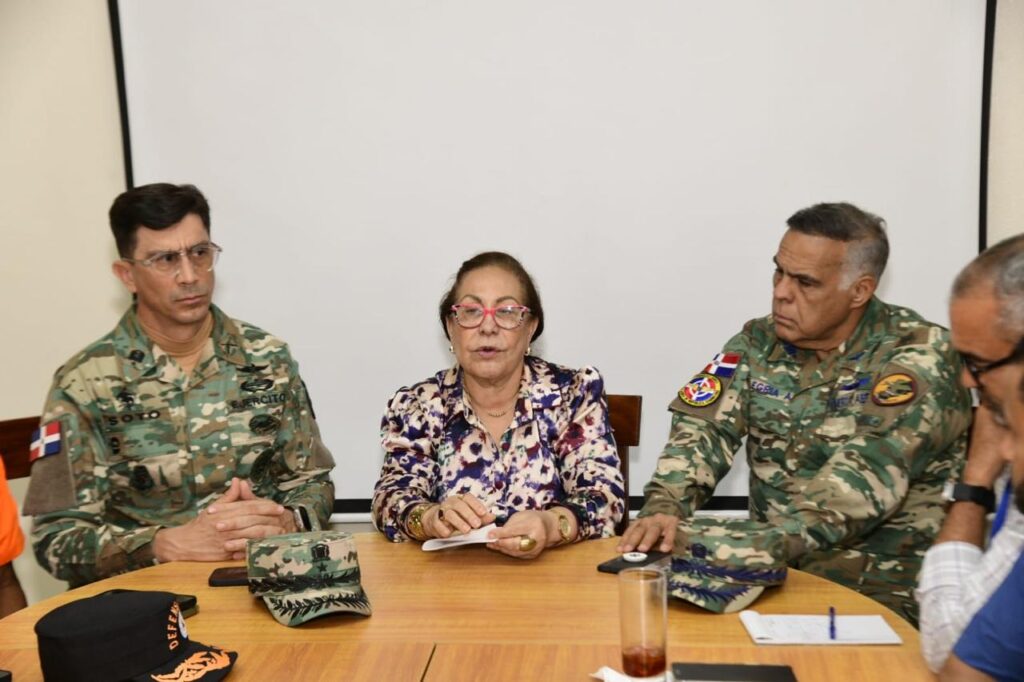 Organismos de emergencia se mantienen en sesión permanente en Santiago ante amenaza de del Huracán Erin - Noticias de hoy en República Dominicana | De Último Minuto