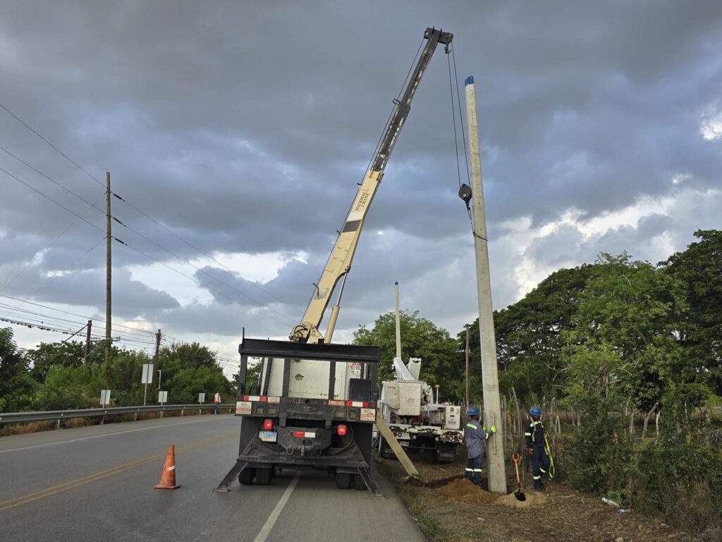 EDENORTE invierte más de RD$89 millones en rehabilitación de redes eléctricas en Pontón - Navarrete - Noticias de hoy en República Dominicana | De Último Minuto