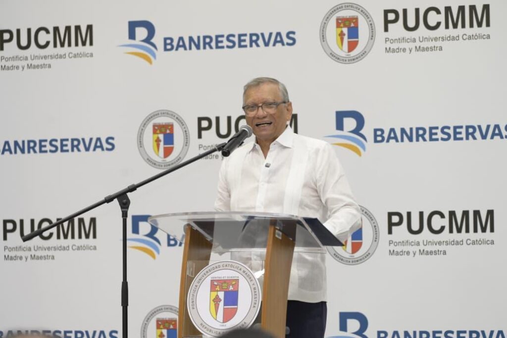 Vicepresidenta inaugura polideportivo en PUCMM de Santiago auspiciado por Banreservas - Noticias de hoy en República Dominicana | De Último Minuto