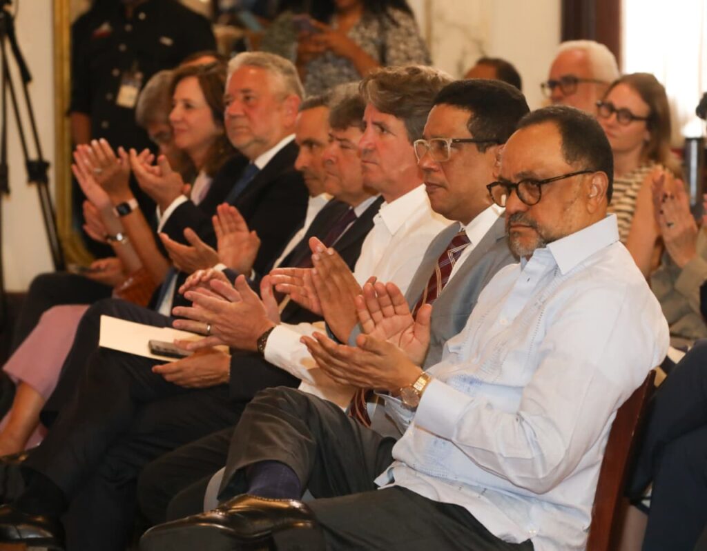 Abinader anuncia adquisición de terrenos de Hotel Santo Domingo para construcción de Centro de Convenciones y Exposiciones - Noticias de hoy en República Dominicana | De Último Minuto
