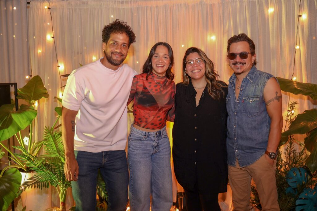 El Acusticoro celebró su primer aniversario con música íntima y voces al desnudo - Noticias de hoy en República Dominicana | De Último Minuto