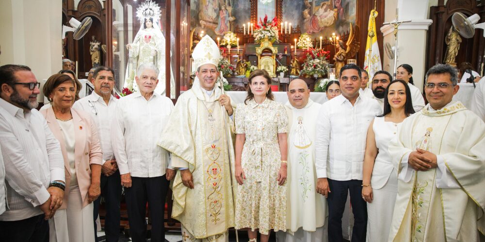 Raquel Peña participa en eucaristía por el Día de la Virgen de las Mercedes en el Santo Cerro